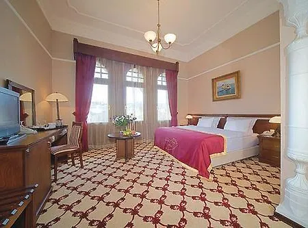 Hotel 121 Parijs