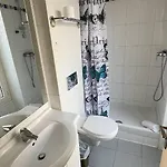 121 Hotel 3*