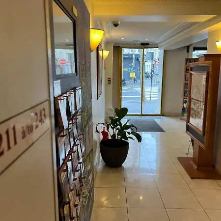 121 Hotel