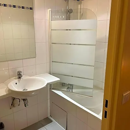 فندق 121 باريس
