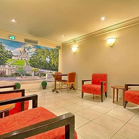 121 Hotel 3*