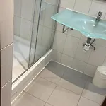 121 Hotel