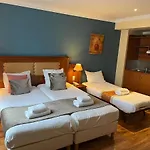 121 Hotel